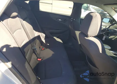 2018 Chevrolet Malibu Ls z USA, uszkodzony, nr VIN 1G1ZB5STXJF214541